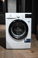 Стиральная машина Electrolux SensiCare 600 EWS6426BE