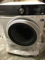 Стирально-сушильная машина Electrolux DelicateCare 900 EW9WN249W