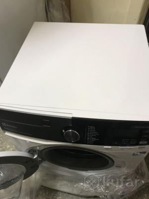 Стирально-сушильная машина Electrolux DelicateCare 900 EW9WN249W