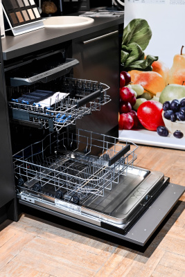 Встраиваемая посудомоечная машина Electrolux EEM69310L