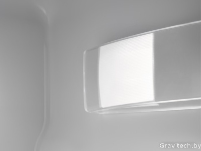 Мини-холодильник Electrolux LFB3AE82R