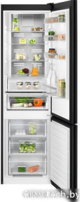 Холодильник Electrolux MultiSpace 800 LNT7ME36K2