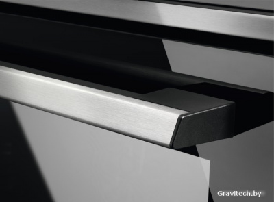 Электрический духовой шкаф Electrolux EOB7S31X
