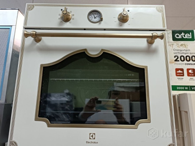 Электрический духовой шкаф Electrolux OPEB2320V