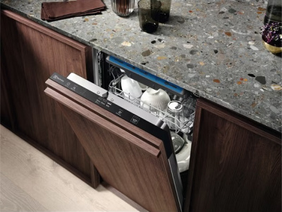 Встраиваемая посудомоечная машина Electrolux EEM23100L