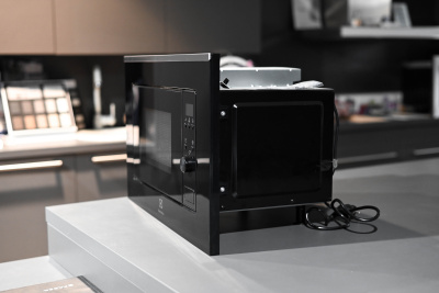 Микроволновая печь Electrolux LMS2203EMX