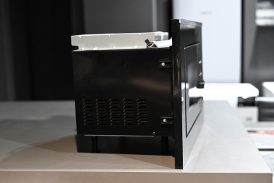 Микроволновая печь Electrolux LMS2203EMX